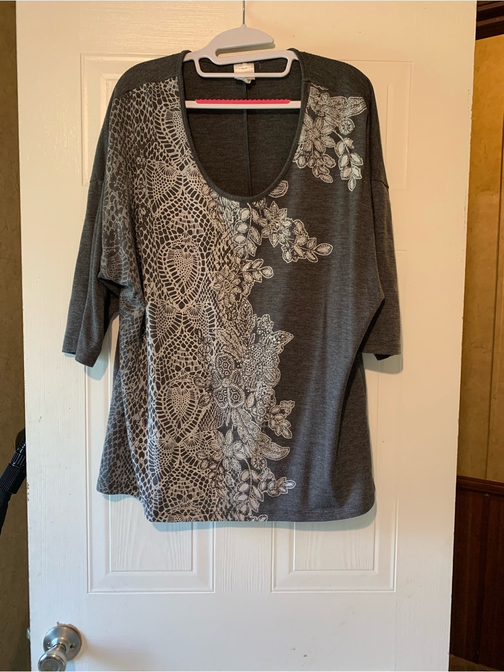 JUST MY SIZE 2X Women's Charcoal Gray Floral Lace-Print Scoop Neck Top - Picture 2 of 9